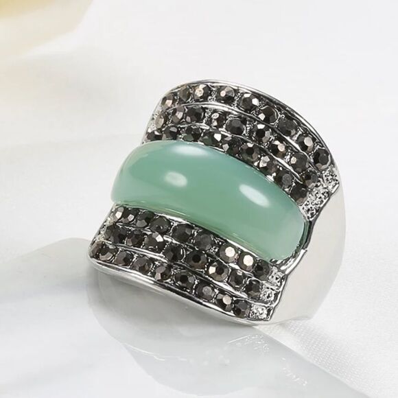 Retro Marcasite Resin Wide Band Ring - Picture 11 of 16